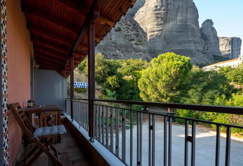 اتاق استاندارد سه تخته با چشمانداز, Meteora