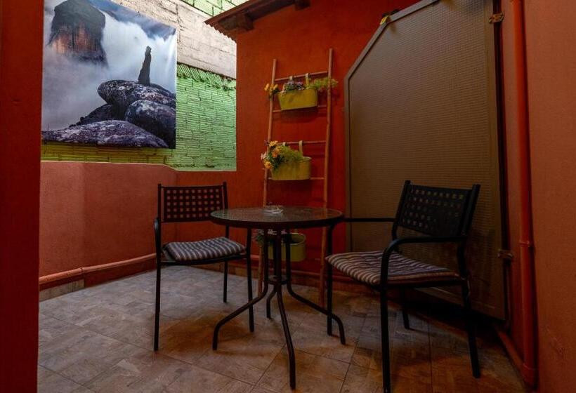 اتاق اقتصادی داخلی, Meteora