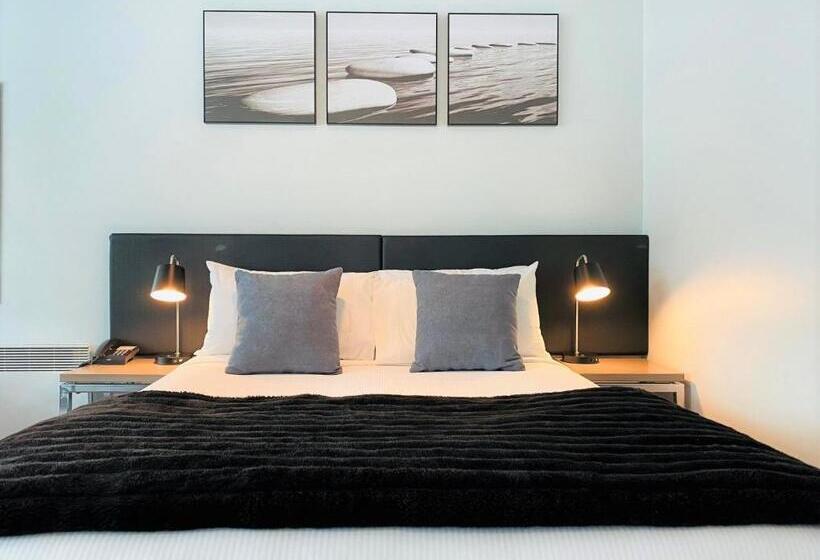 스탠다드 스튜디오, 315 Euro Motel And Serviced Apartments