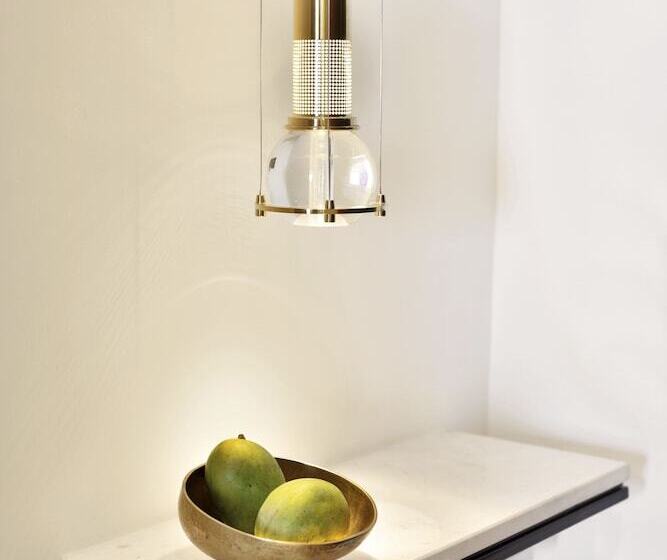 Люкс, Andaz Delhi, By Hyatt