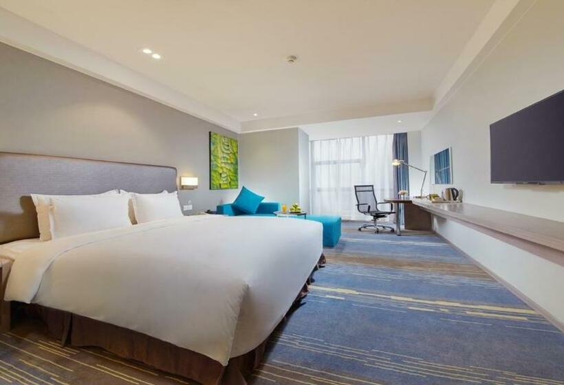 Стандартный Номер Кровать Кинг, Holiday Inn Express Panjin Downtown, An Ihg