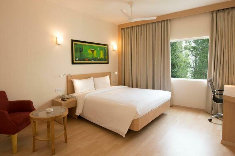 Президентский Люкс, Red Fox By Lemon Tree Hotels, Tiruchirappalli Trichy