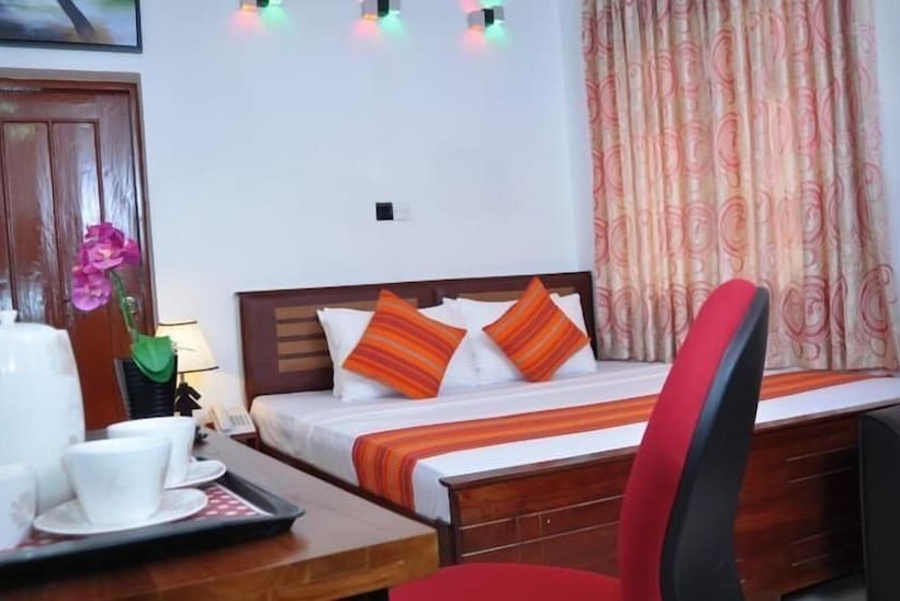 اتاق کلاس بیزنس, Guest Ryan