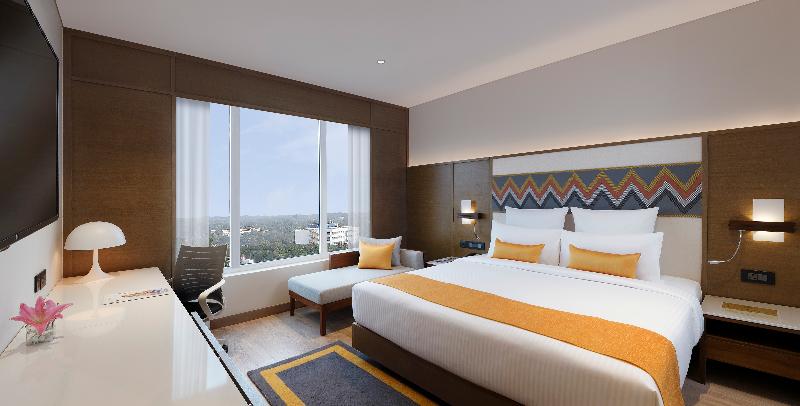 带大床的行政房间, Novotel Guwahati Gs Road