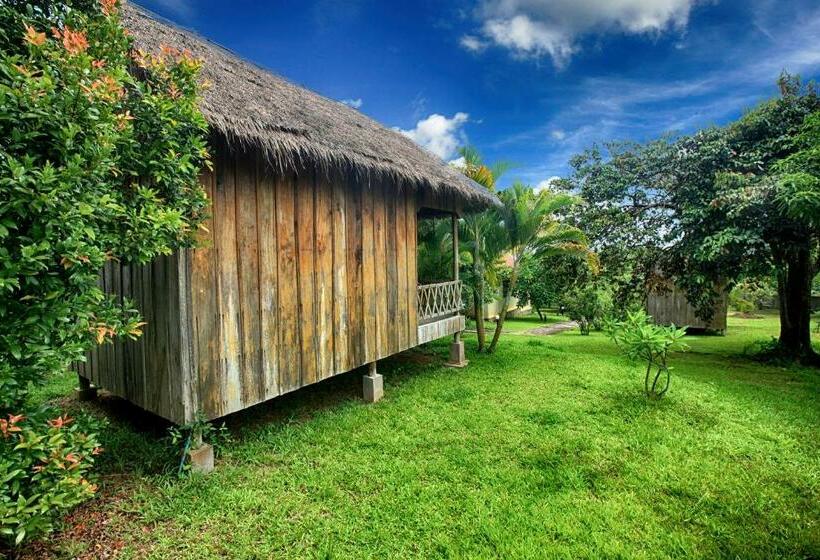 بانگلوی استاندارد, Q Bungalows