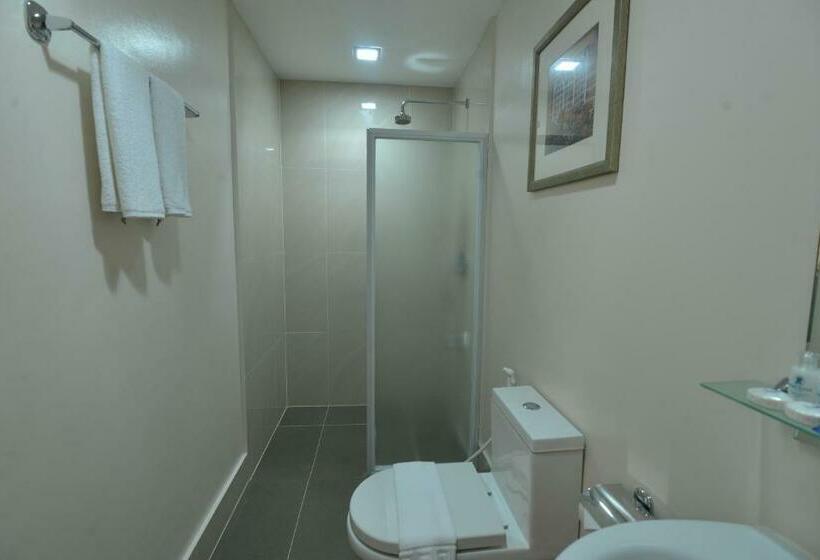 디럭스 룸, Royal Suites Condotel