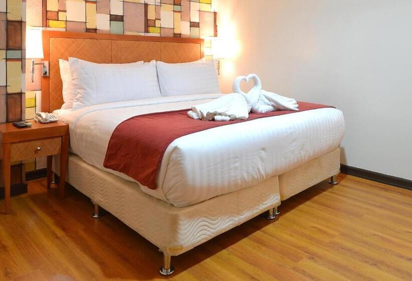 스위트, Royal Suites Condotel