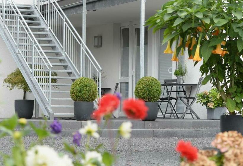 Номер Стандарт с Террасой, Bed & Breakfast Meerbusch