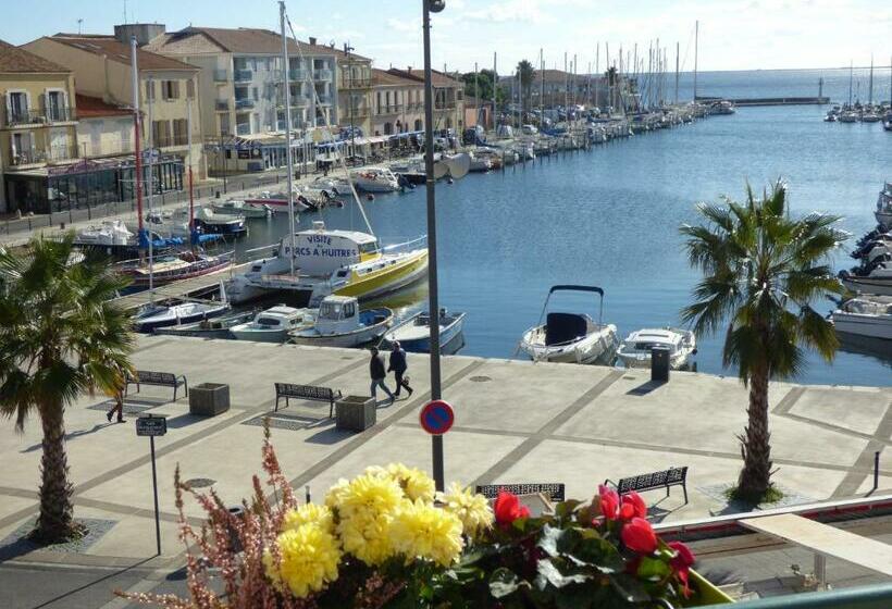 غرفة قياسية مزوَّدة بتراس, Restaurant Du Port