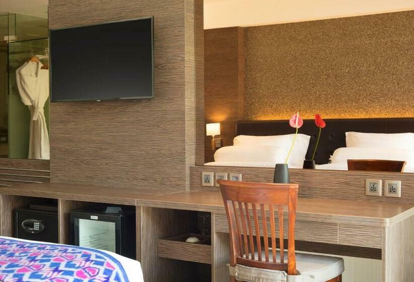 Номер Deluxe Кровать Кинг, Sthala, A Tribute Portfolio Hotel, Ubud Bali