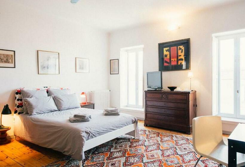 اتاق استاندارد با چشم‌انداز باغ, Maison De Charme D Arles