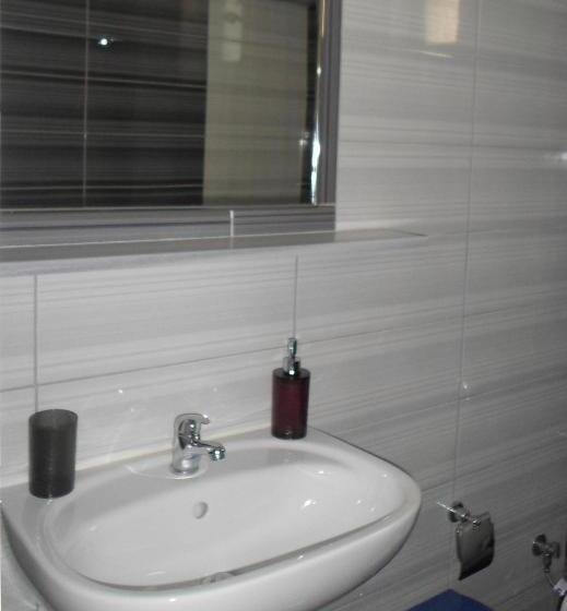 Четырехместный Номер Стандарт, Riviera Rooms