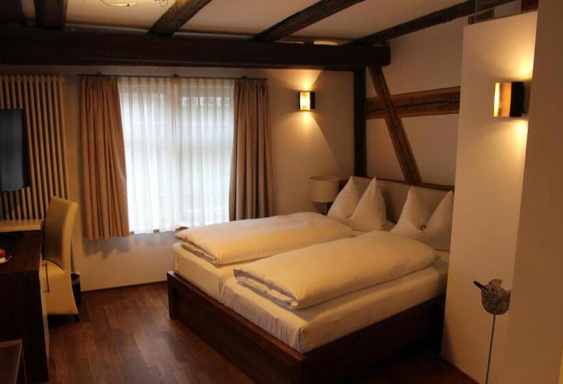 带观景的豪华间, Schmales Haus