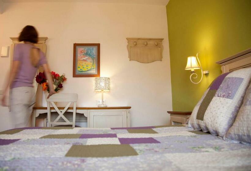 Номер Стандарт, Hostal Los Pinos