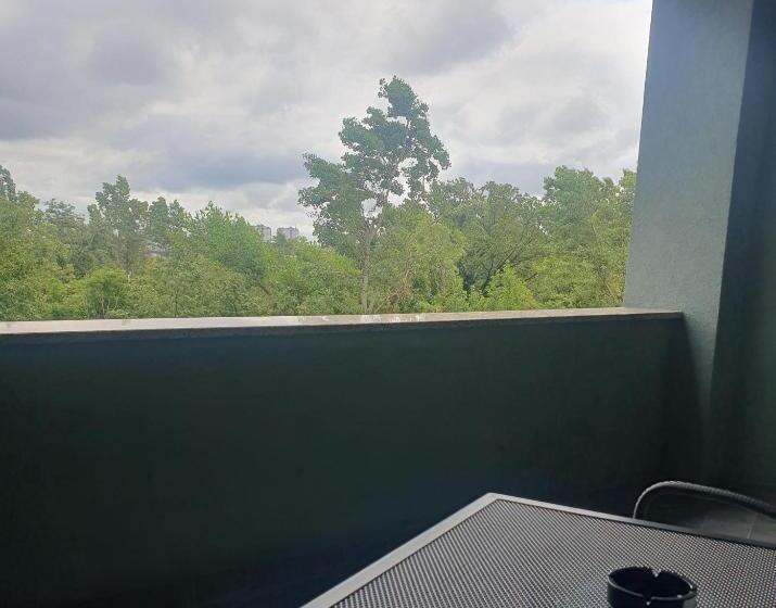 ファミリールーム, Europa