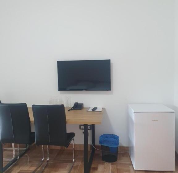 スタンダードシングルルーム, Europa