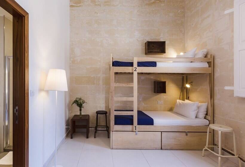 تختخواب در اتاق سوپریور مشترک, Two Pillows Boutique Hostel