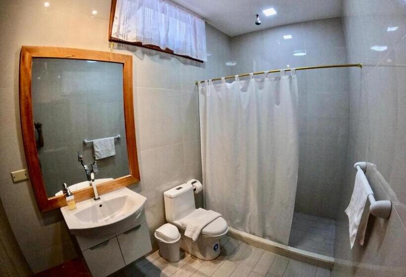 غرفة قياسية ثلاثية مطلة علي الحديقة, Galápagos Isabela Hotel Loja