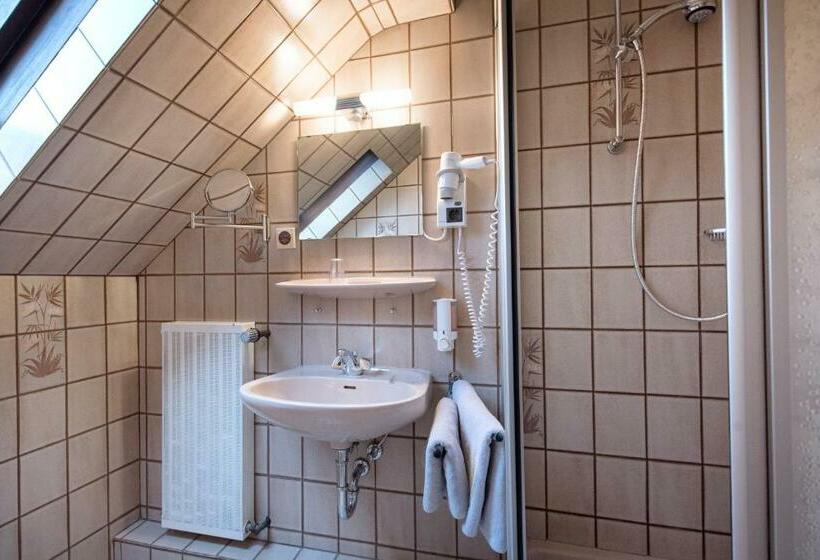 Номер Стандарт, Gasthof Zur Krone