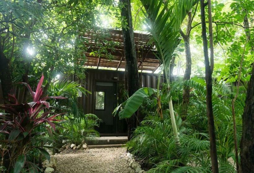 חדר סטנדרט לשלושה עם נוף לגינה, Green Sanctuary