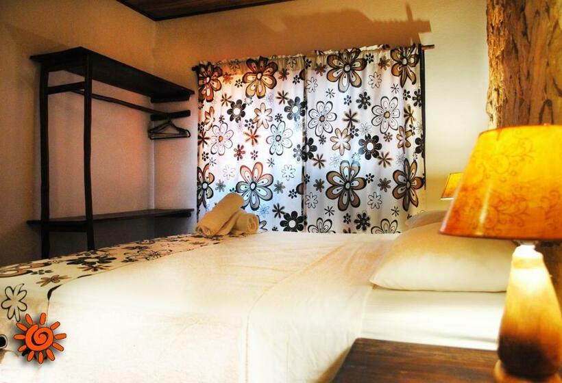 Habitación Cuádruple Estándar, Locanda Samara Beach