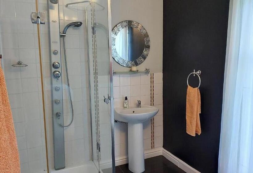 Семейный Номер, The 3 Chimneys Guest House