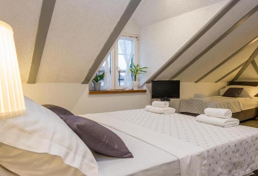 Номер Комфорт, Xiv Century Rooms