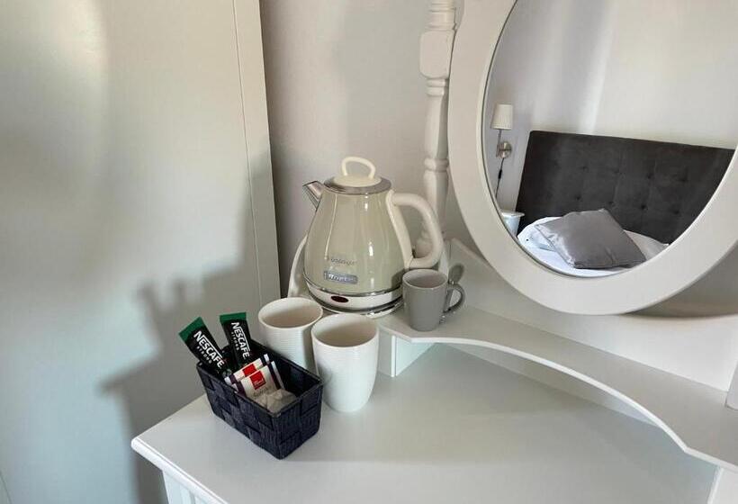 חדר קומפורט, Xiv Century Rooms