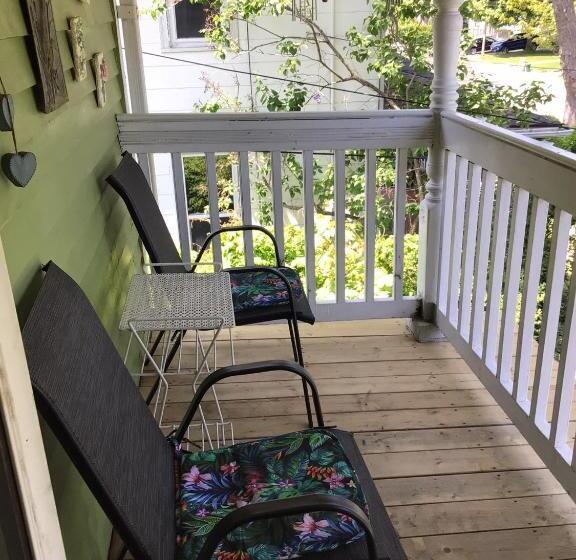 スタンダードルーム, Niagara Inn Bed & Breakfast