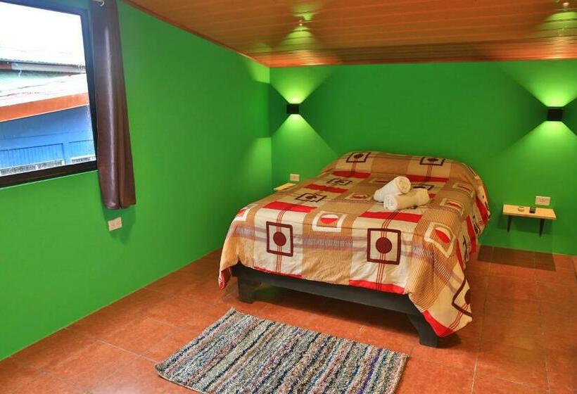 豪华房间, Mangifera Hostel