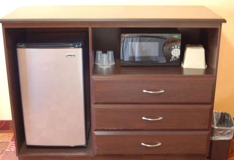 Номер Стандарт 2 Двуспальные Кровати, Blue Sky Inn Glens Falls Saratoga Lake George