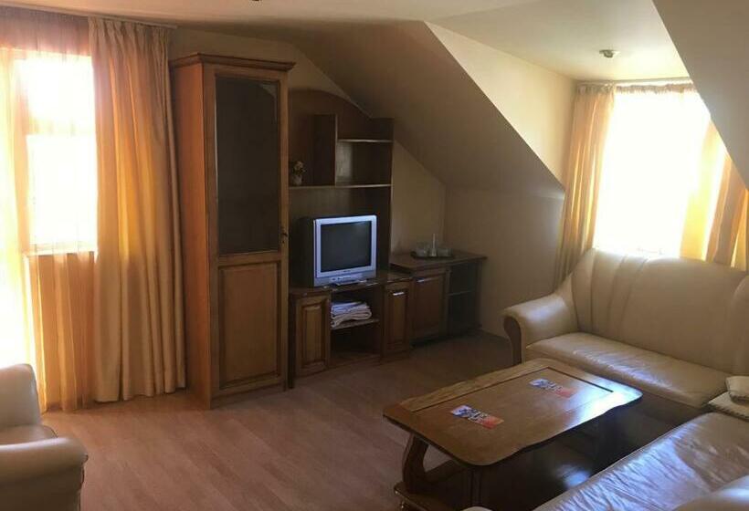 Apartamento 1 Quarto, Cosmos