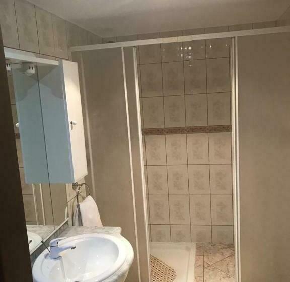 Quarto Triplo Standart, Cosmos