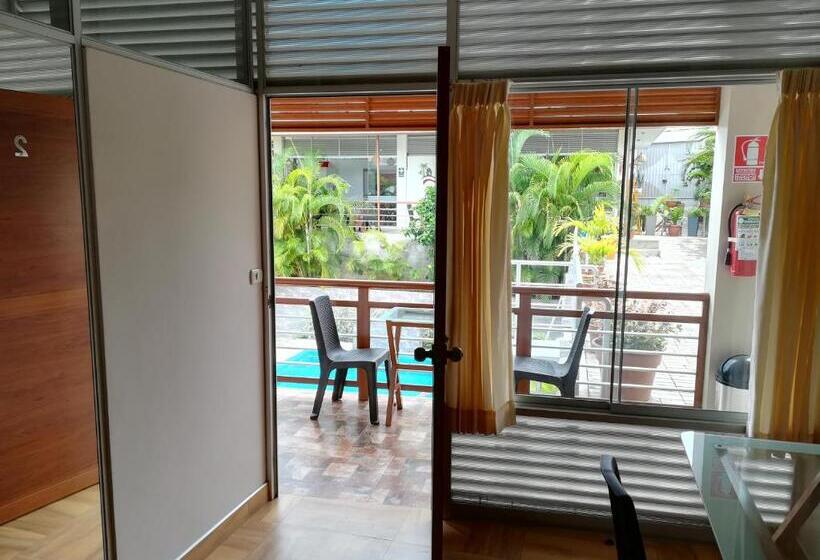 Chambre Standard Vue Piscine, La Casa Del Italiano