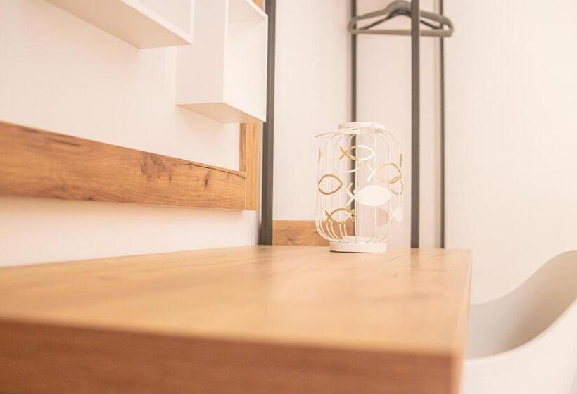 デラックスの４人部屋, Al Paradise