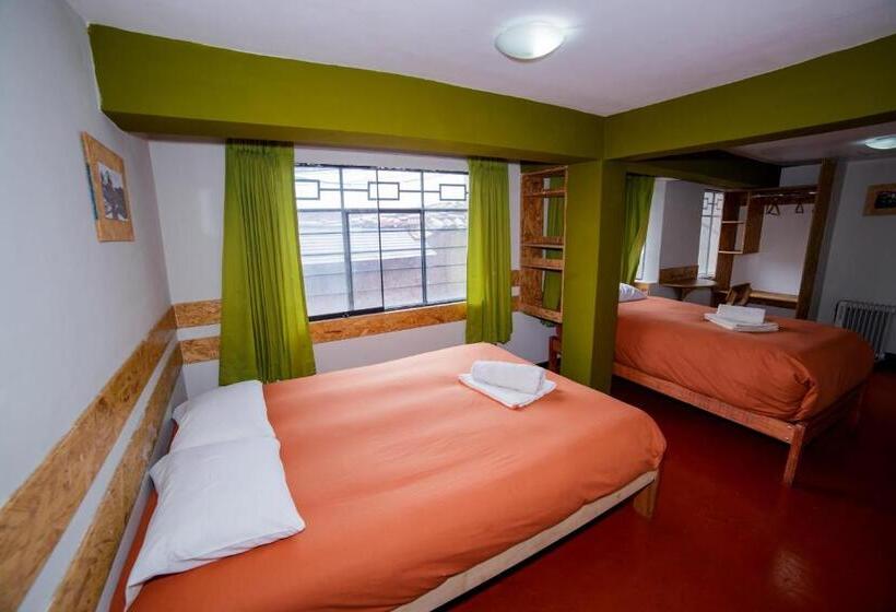 스탠다드 트리플 룸, Ukukus Hostel