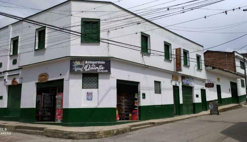 Standardrum, San Agustín