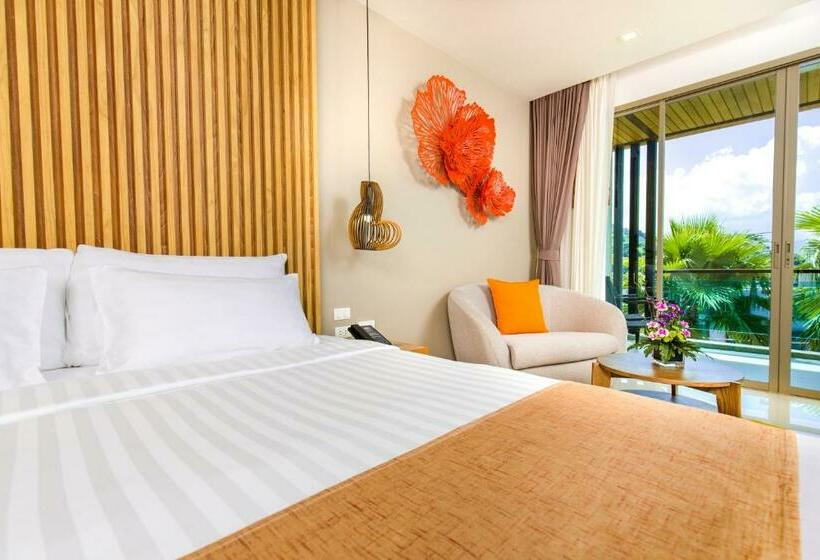 스탠다드 룸 킹사이즈 침대, Wyndham Grand Phuket Kalim Bay