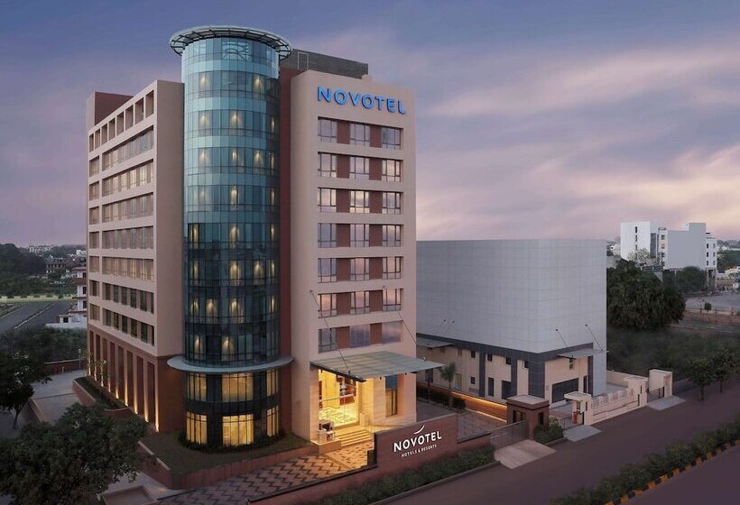 スーペリアールーム, Novotel Lucknow Gomti Nagar