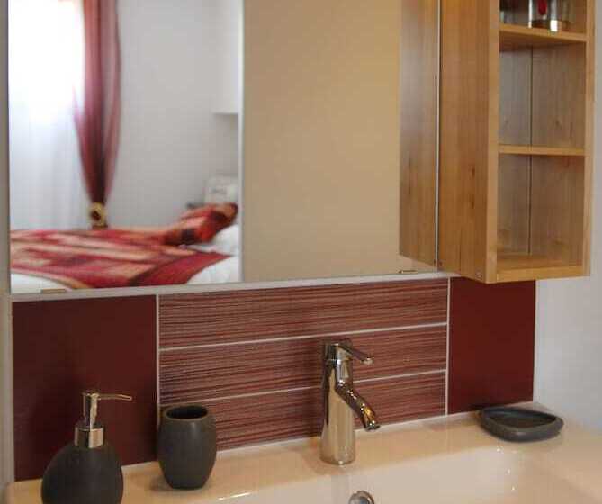 Номер Стандарт, Chambres A Bord O