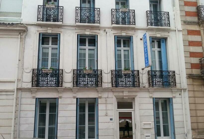スタンダードルーム, Hôtel Emilie