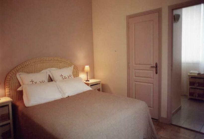 Люкс, Chambres D'hotes La Raspeliere