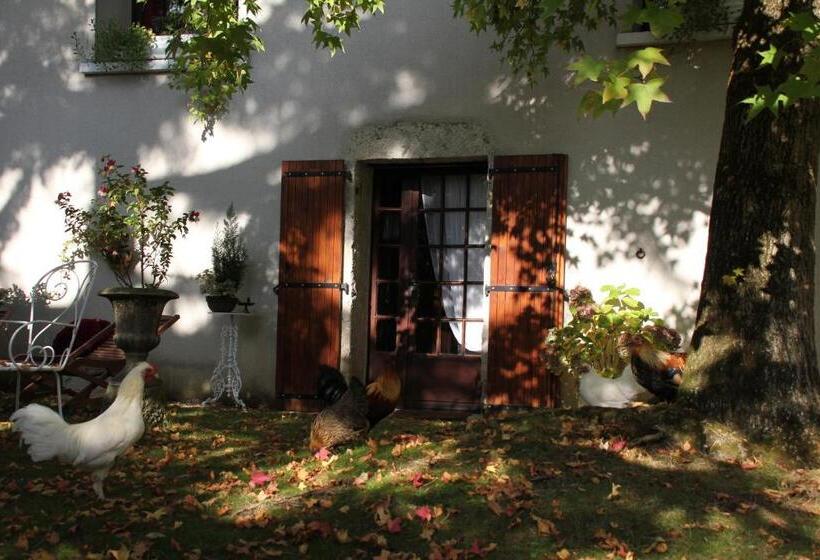 اتاق استاندارد, Le Relais De La Tour