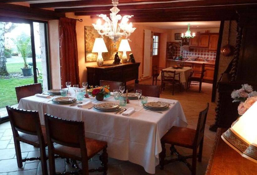 کابین, Le Relais De La Tour