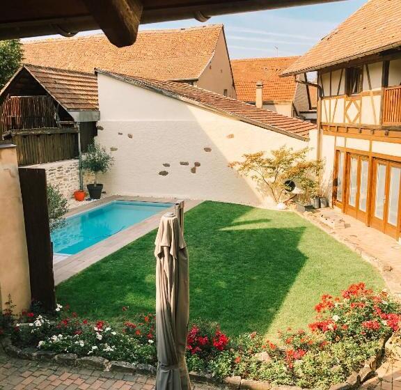 Номер Стандарт Вид на Бассейн, Maison D Hôtes La Rose D Alsace
