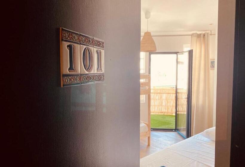 Люкс, Hôtel Boutique Quai D Azur