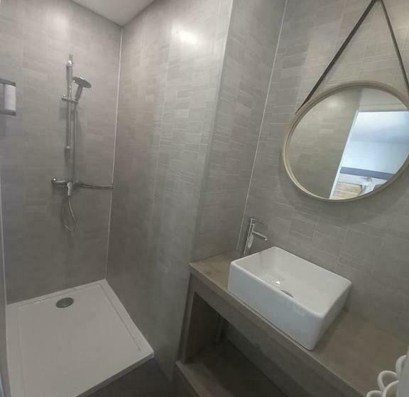 Номер Стандарт Трехместный, Hôtel Le Picardy