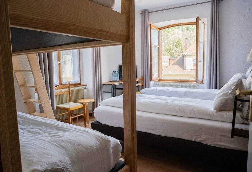 Четырехместный Номер Стандарт, Au Vieux Moulin