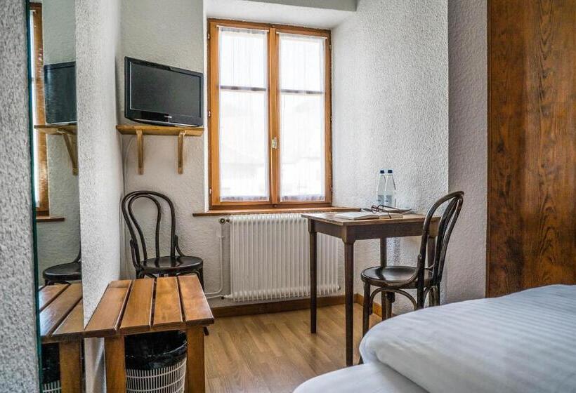 Номер Стандарт, Au Vieux Moulin