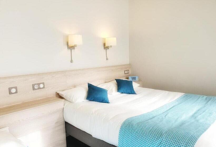 اتاق استاندارد سه نفره, Hostellerie De Bretonnière   Groupe Logis Hotels